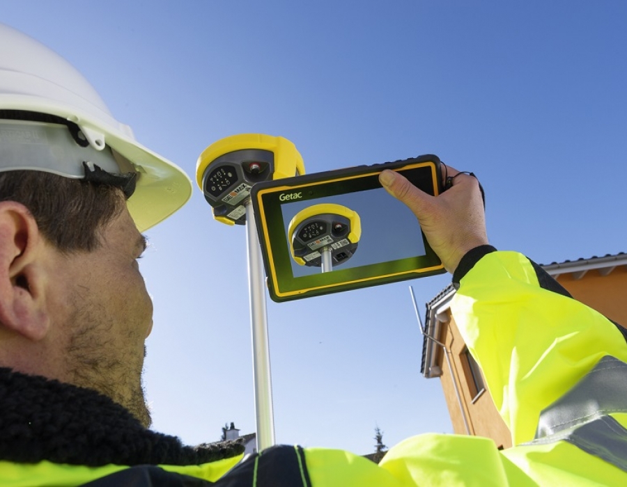 GeoMax presenta il nuovo ricevitore GNSS - ZENITH 40
